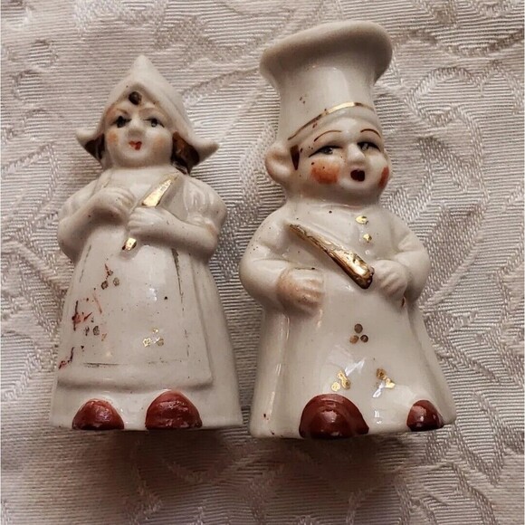 Vintage Dutch Boy Girl Salt And Pepper Shaker Set Japan 2.5" Chef - Picture 2 of 16